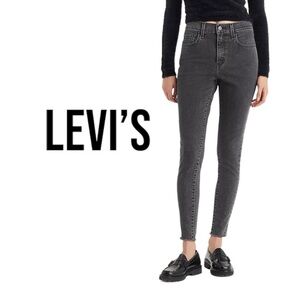 LEVI’S 720 High Rise Super Skinny | Textured Black | Stretch | Soft | Women’s 26